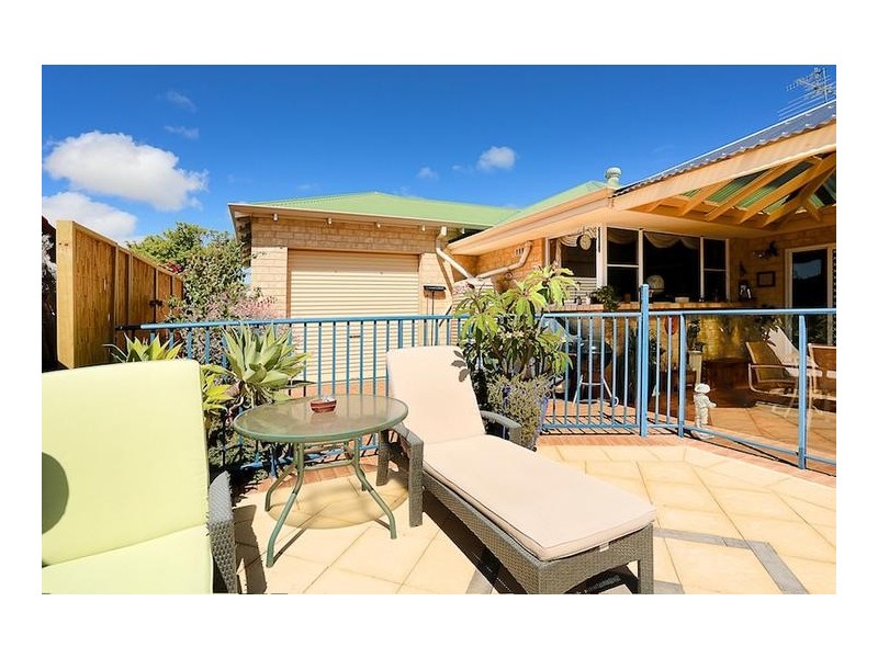 4 Silkwood Close, Halls Head WA 6210