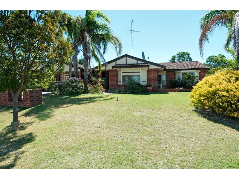 6 Lydia Place, Greenfields WA 6210