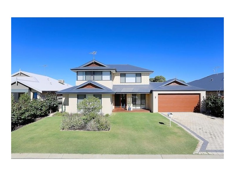 12 Dichondra Pass, Halls Head WA 6210