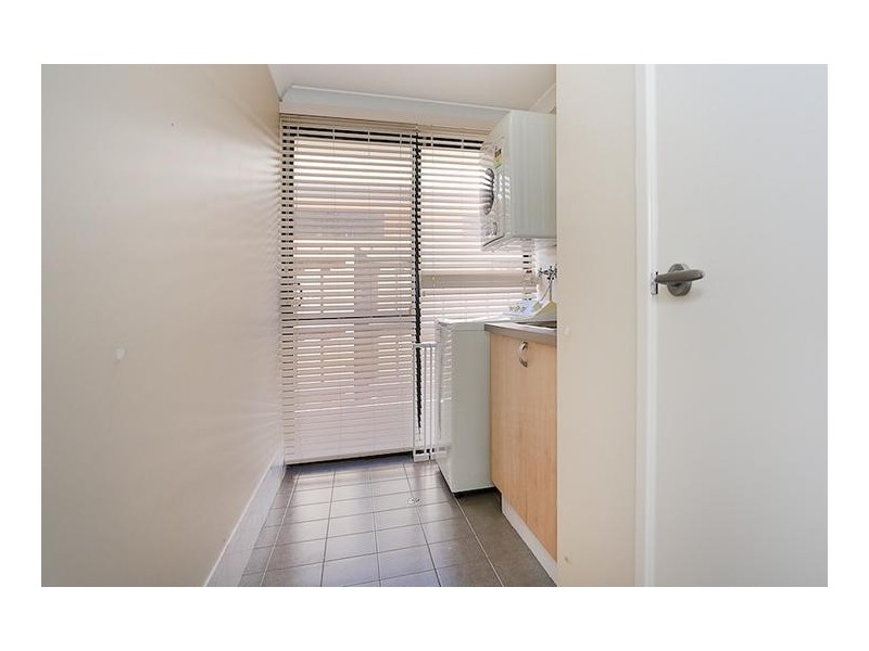 12 Dichondra Pass, Halls Head WA 6210