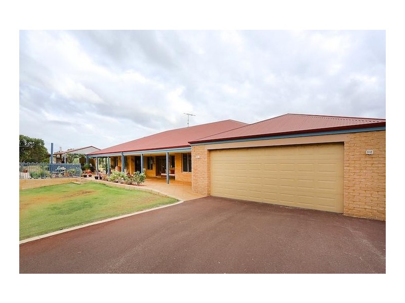 2 Tranquil Retreat, Barragup WA 6209
