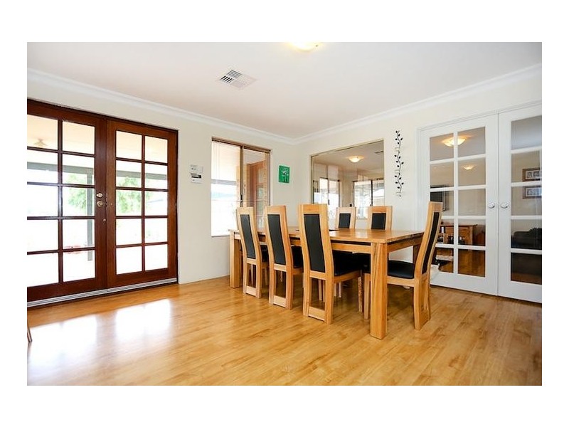 2 Tranquil Retreat, Barragup WA 6209