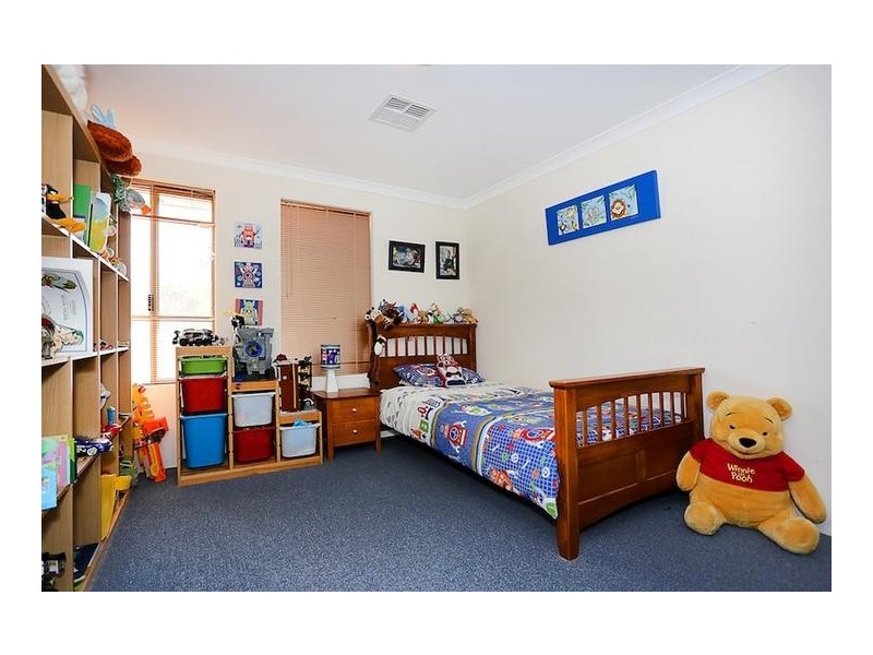 2 Tranquil Retreat, Barragup WA 6209
