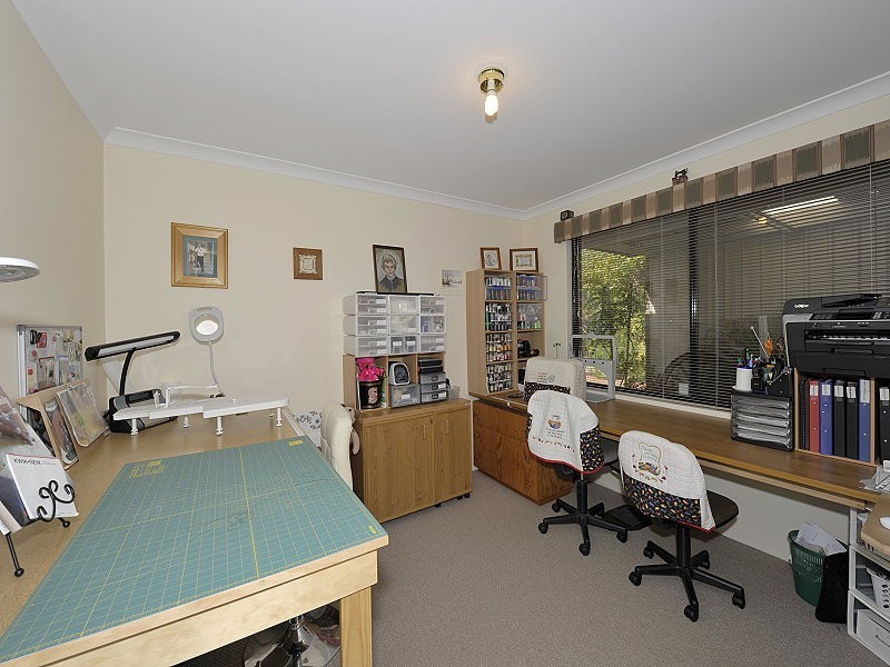 7 Cliff Lane, Halls Head WA 6210