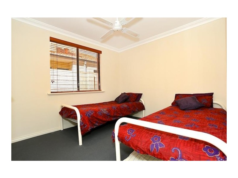 10 Condor Mews, Halls Head WA 6210