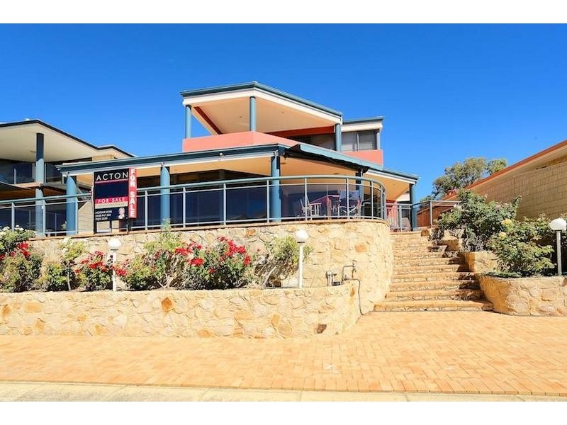 10 Condor Mews, Halls Head WA 6210