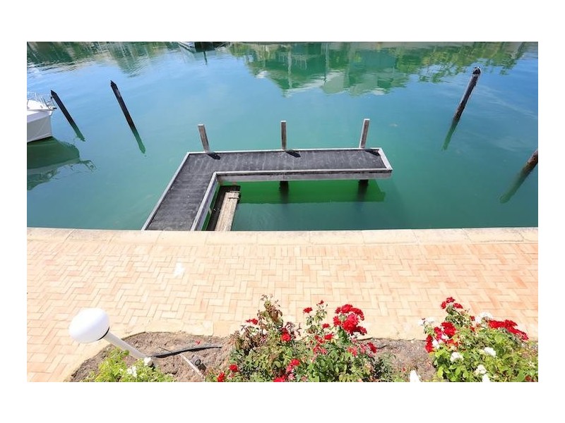 10 Condor Mews, Halls Head WA 6210