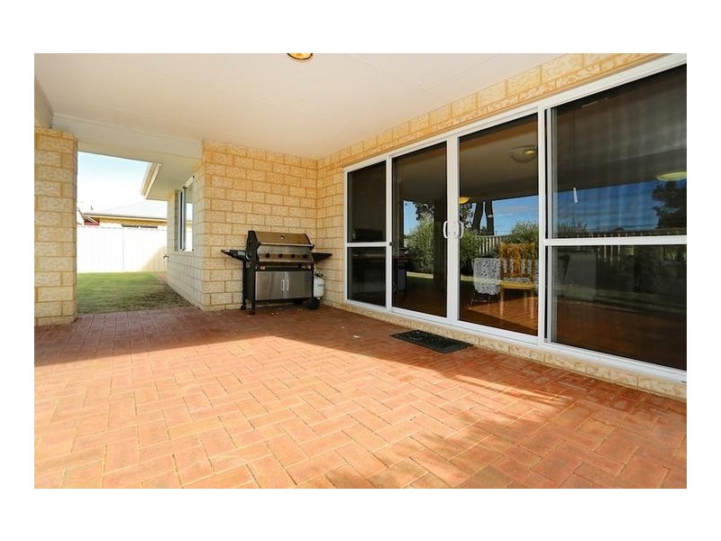 26 Holloway Turn, Ravenswood WA 6208