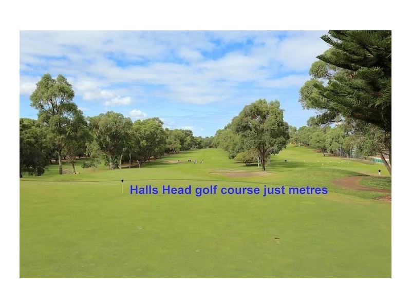 18 Fairfield Way, Halls Head WA 6210