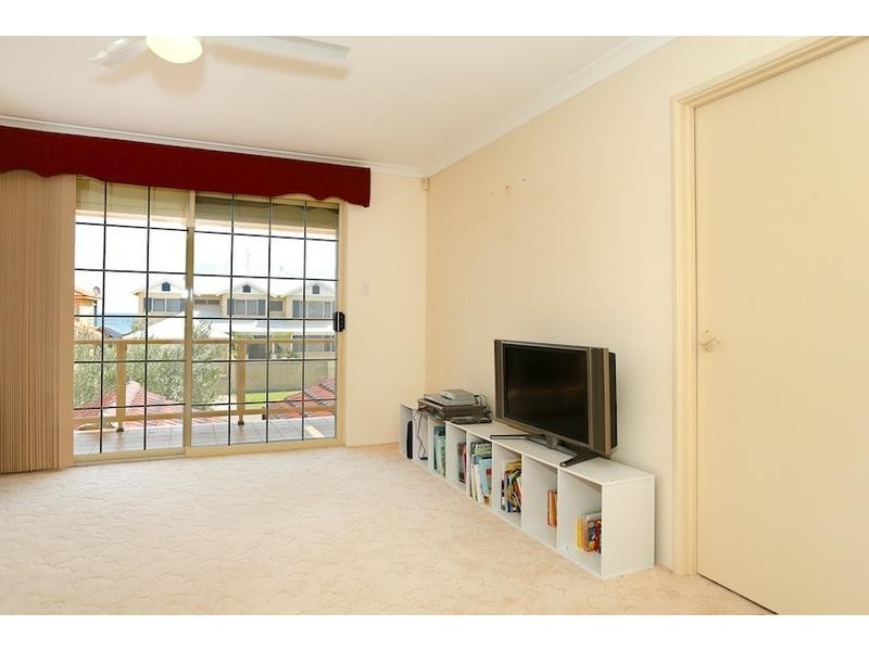 11 Ronsard Drive, San Remo WA 6210