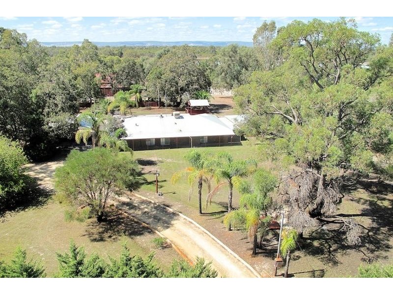 157 Greenwood Way, Barragup WA 6209