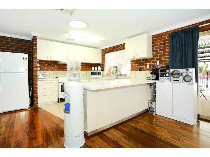 157 Greenwood Way, Barragup WA 6209