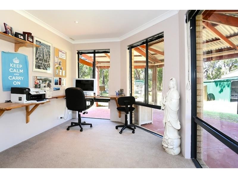 195 Lakeside Parkway, Herron WA 6211