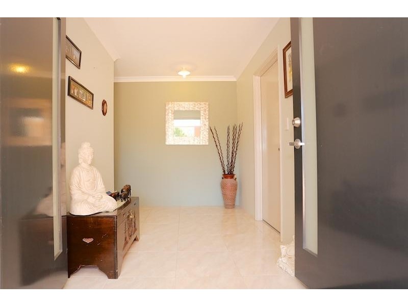 63 Waterlilly Drive, Dudley Park WA 6210