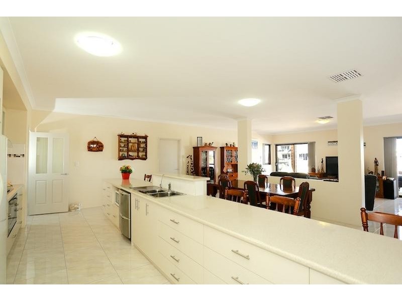 63 Waterlilly Drive, Dudley Park WA 6210