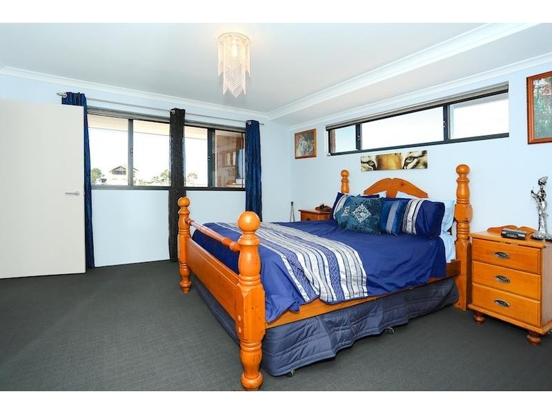 63 Waterlilly Drive, Dudley Park WA 6210