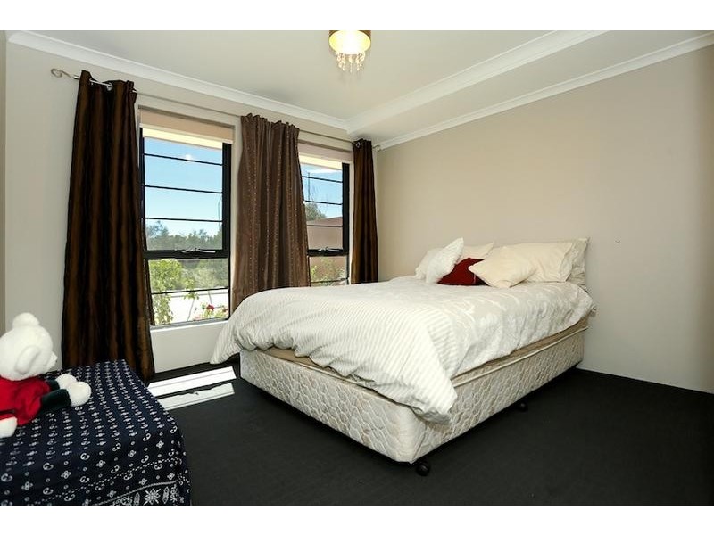 63 Waterlilly Drive, Dudley Park WA 6210