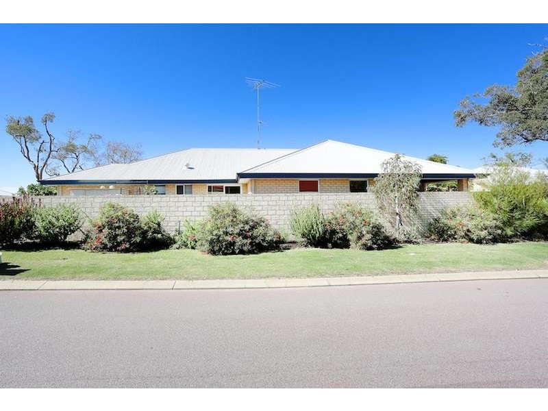 82 Chatsworth Drive, Erskine WA 6210