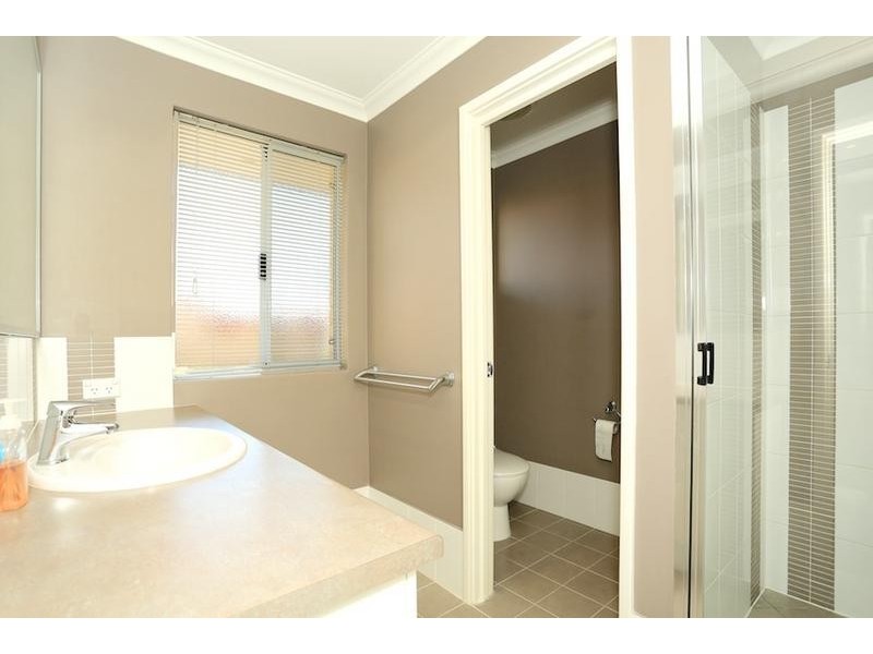 82 Chatsworth Drive, Erskine WA 6210