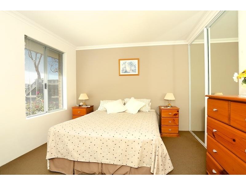 82 Chatsworth Drive, Erskine WA 6210