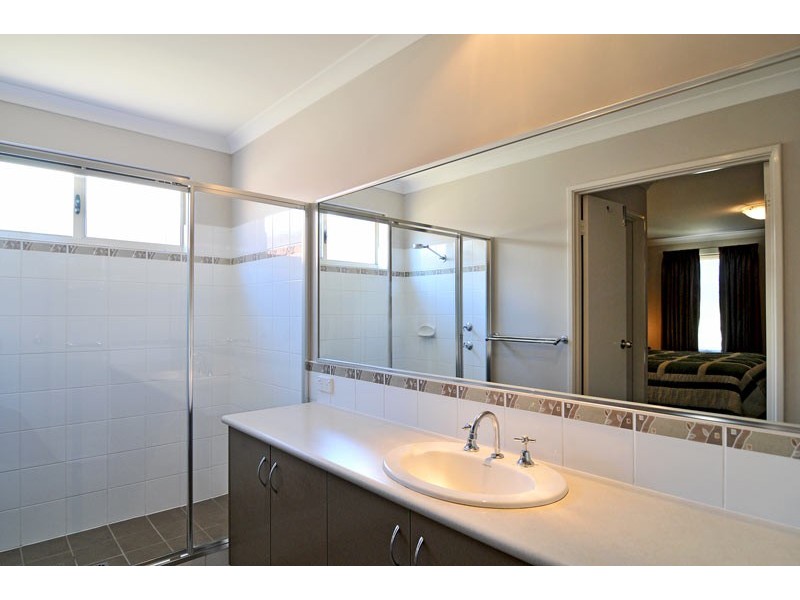 21 Nellie Green, Dudley Park WA 6210