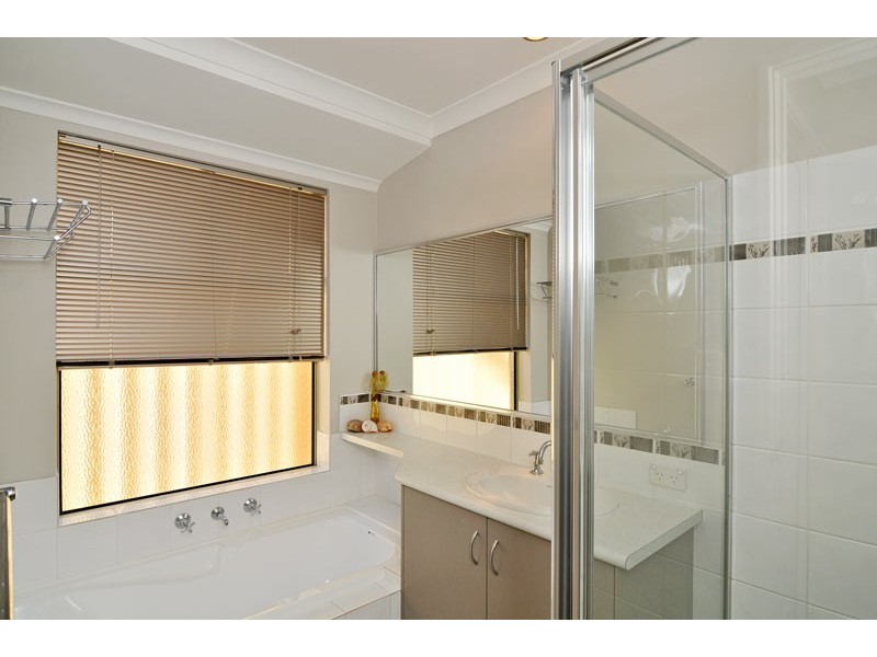 21 Nellie Green, Dudley Park WA 6210