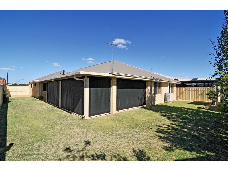 21 Nellie Green, Dudley Park WA 6210