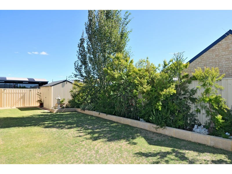 21 Nellie Green, Dudley Park WA 6210