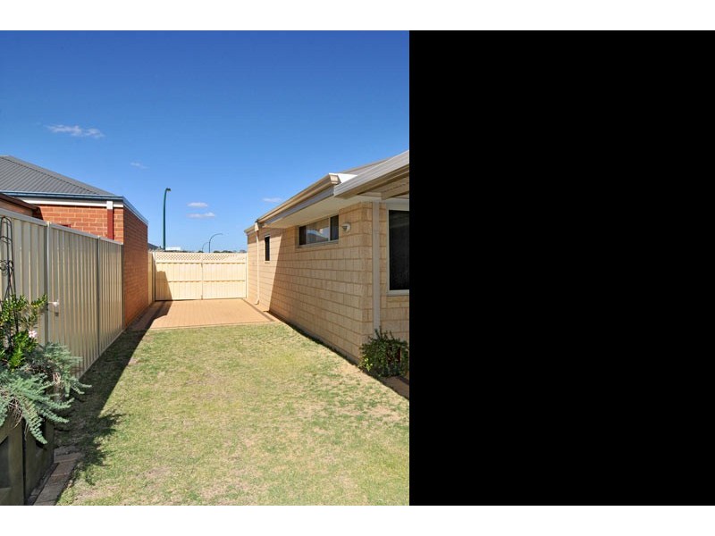 21 Nellie Green, Dudley Park WA 6210