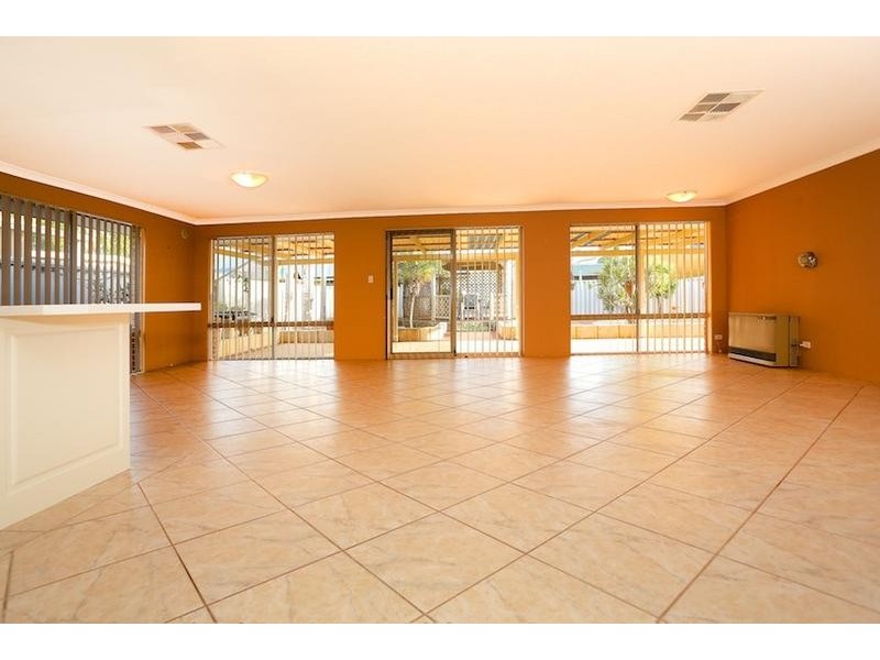 49 Willoughbridge Crescent, Erskine WA 6210