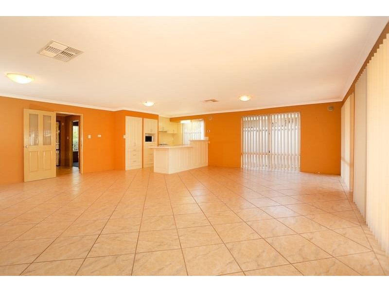 49 Willoughbridge Crescent, Erskine WA 6210