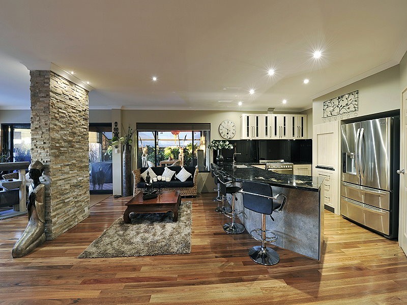 12 Lilly Pilly Lkt, Halls Head WA 6210