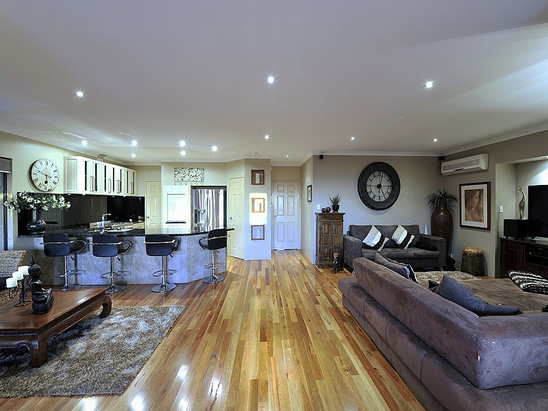 12 Lilly Pilly Lkt, Halls Head WA 6210