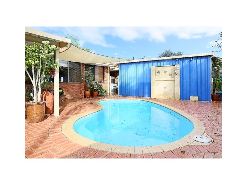 4 Yelta Street, Greenfields WA 6210