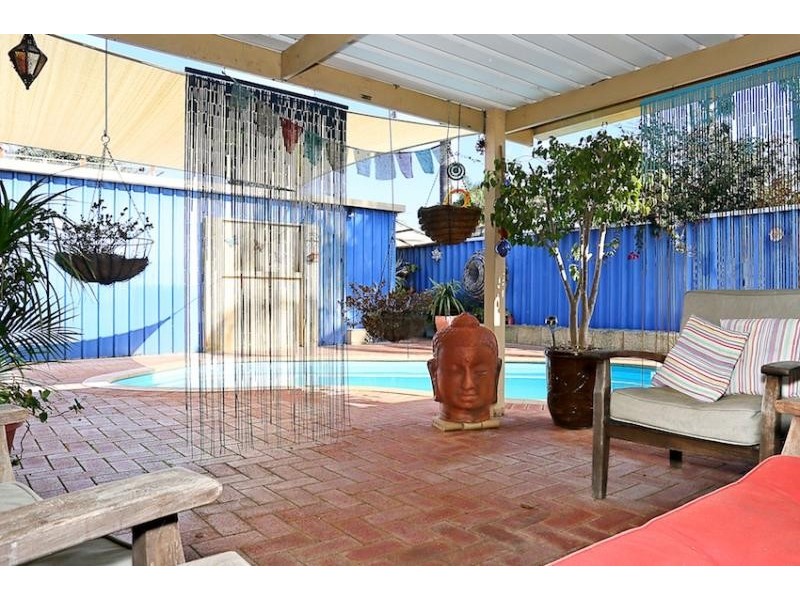 4 Yelta Street, Greenfields WA 6210