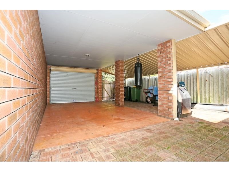 4 Yelta Street, Greenfields WA 6210