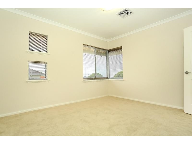 3/110 Leighton Road, Halls Head WA 6210