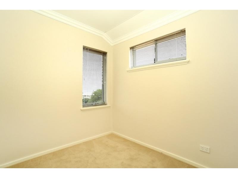 3/110 Leighton Road, Halls Head WA 6210