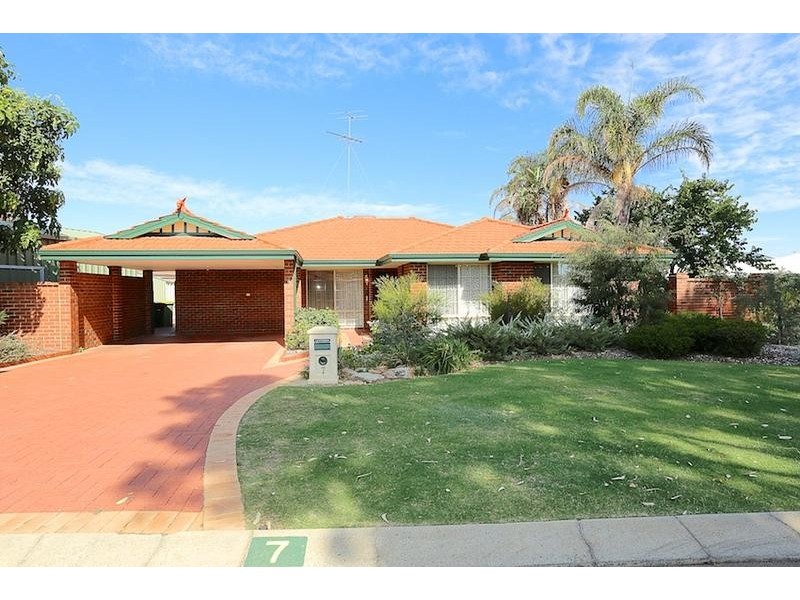 7 Dillington Mews, Erskine WA 6210