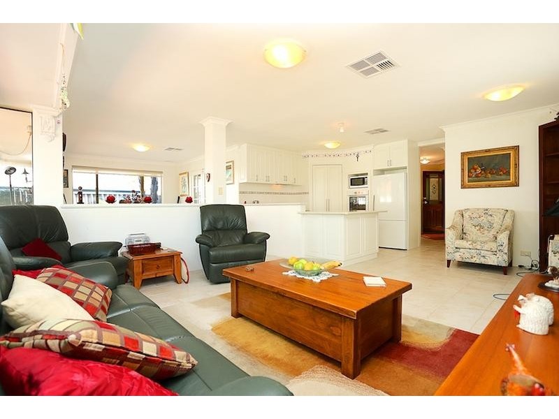 7 Dillington Mews, Erskine WA 6210