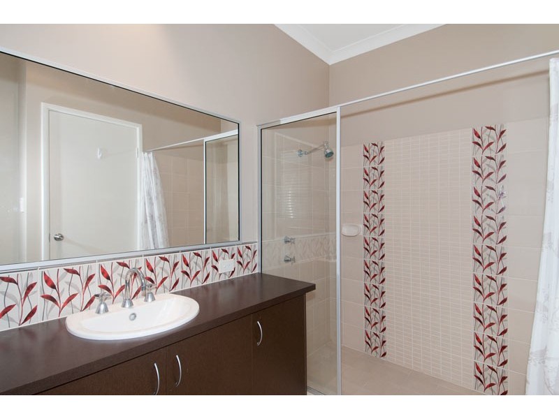 38 Cobaki Brace, Lakelands WA 6180