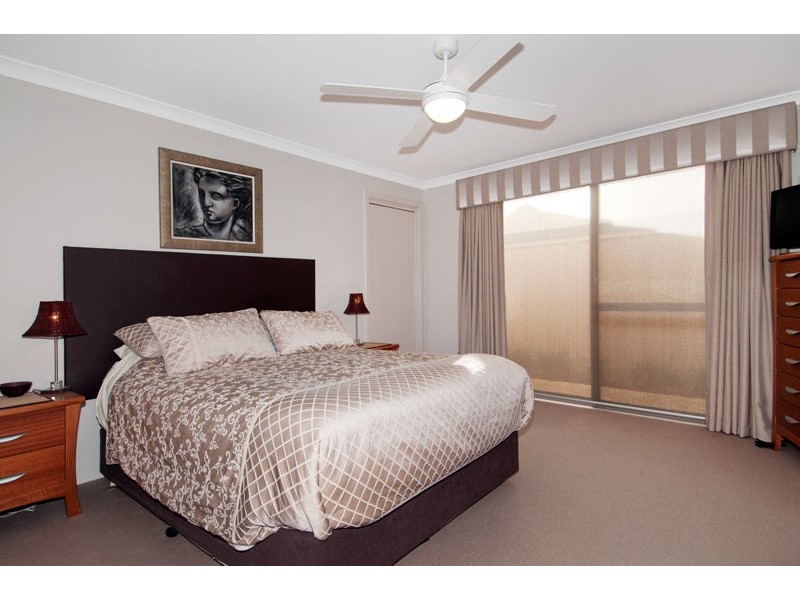 12 Heron Street, Dudley Park WA 6210