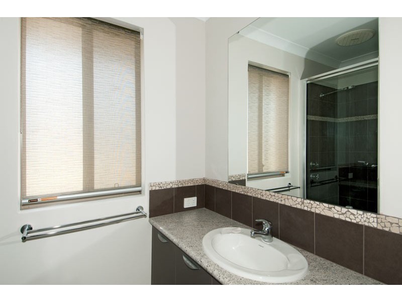 12 Heron Street, Dudley Park WA 6210