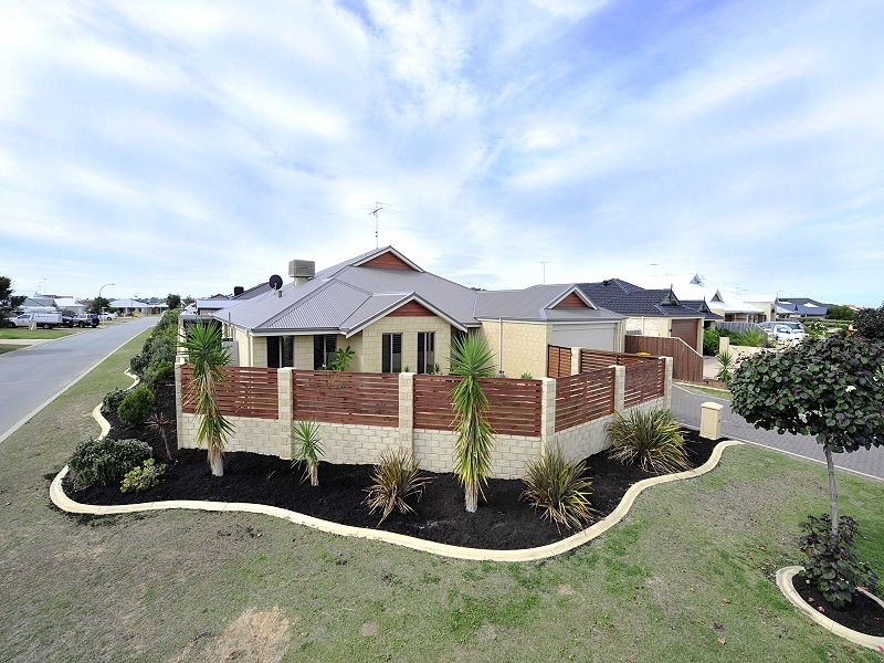 65 Seascapes Blvd, Halls Head WA 6210