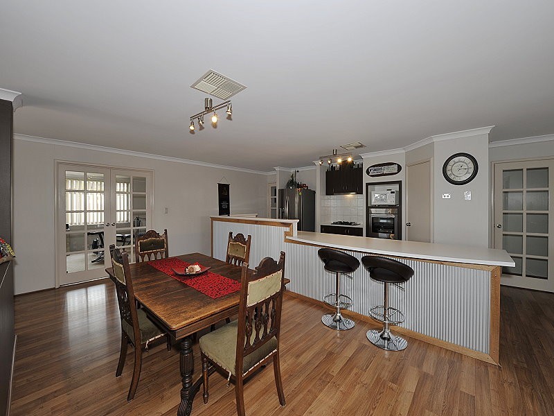 65 Seascapes Blvd, Halls Head WA 6210