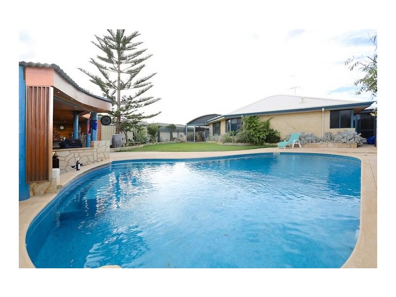 26 Mippi Road, Halls Head WA 6210