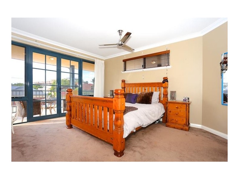 26 Mippi Road, Halls Head WA 6210