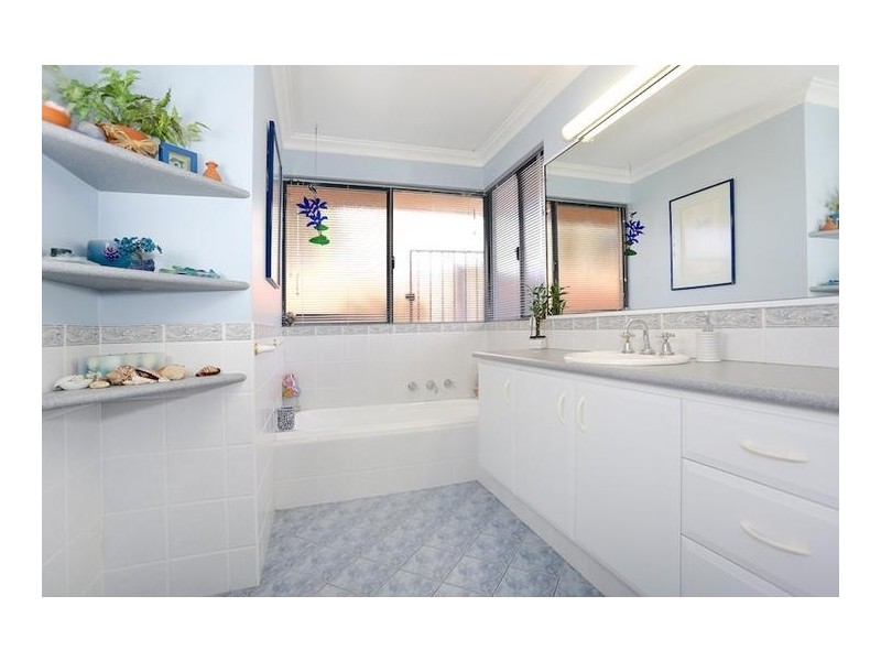 26 Mippi Road, Halls Head WA 6210