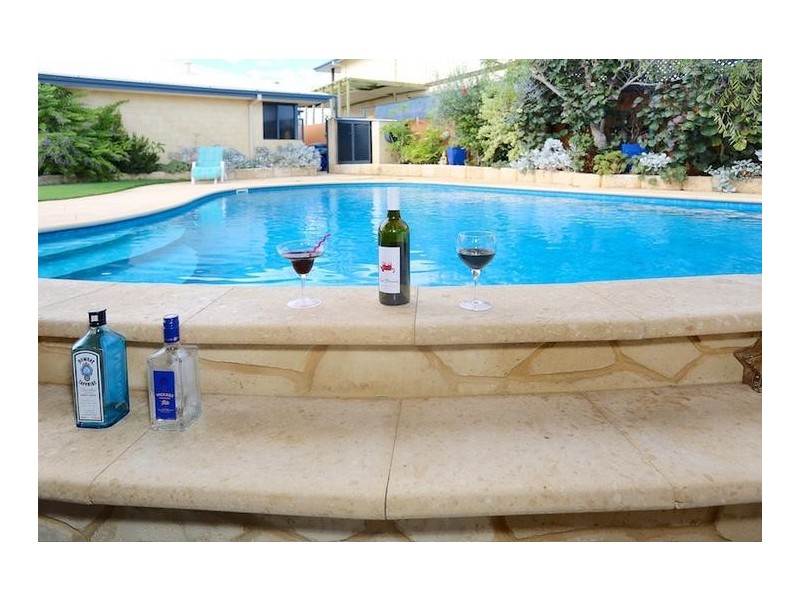 26 Mippi Road, Halls Head WA 6210