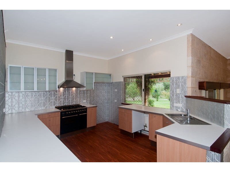 175 Pleasant Grove Circle, Falcon WA 6210